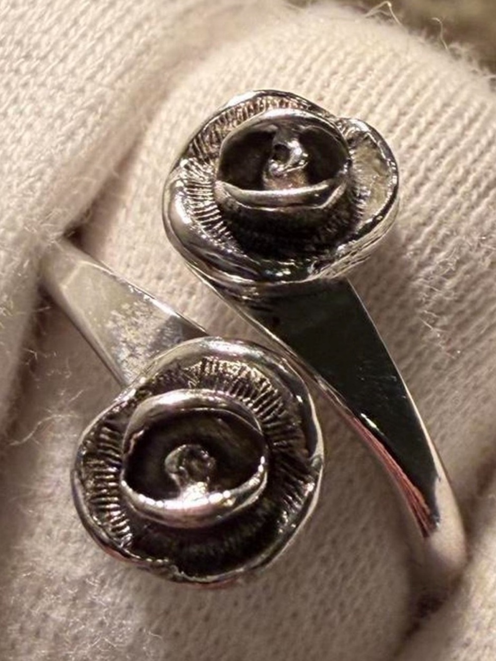 Sarah Coventry vintage Silver Floral Open Rose adjustable Ring size 7